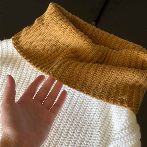 Forever 21 cropped knit sweater - Picture 3 of 4